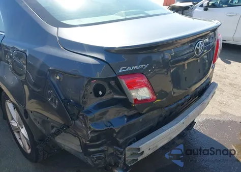 2011 Toyota Camry Se z USA, uszkodzony, nr VIN 4T1BF3EK8BU152070